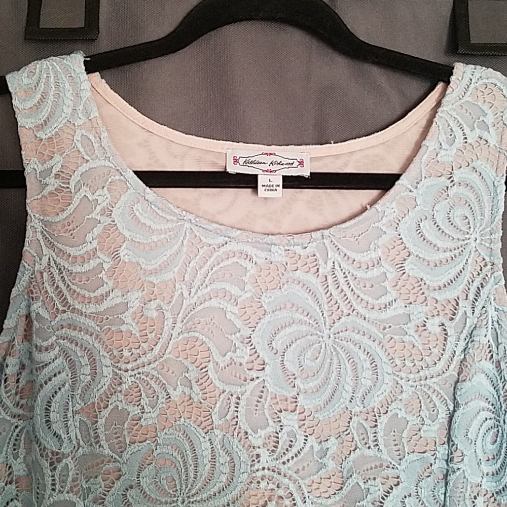 💥3 for $10💥 Kathleen Kirkland Lace Tunic Top